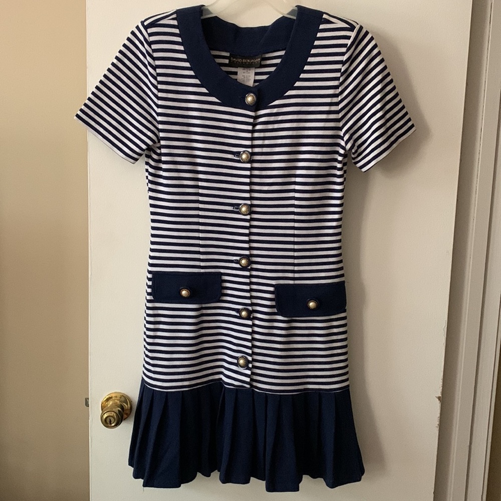 Vintage DAVID BENJAMIN short sleeve dress.